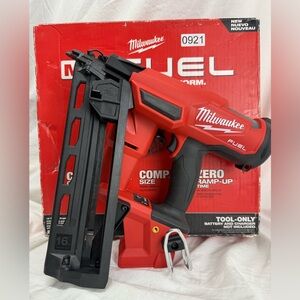 Milwaukee 2841-20 M18 16GA Angled Finish Nailer Cordless Nail Gun- Tool Only!